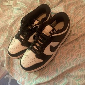 Nike panda dunks